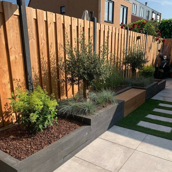 22 Gorgeous Fence Ideas That Will Inspire Your Next Project